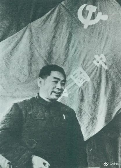 1949年3月，周恩來在中共七屆二中全會上講話。